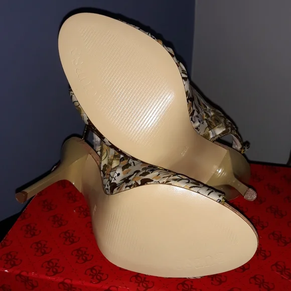 NIB Gwelegent2 Slingbacks by Guess - Picture 6 of 8